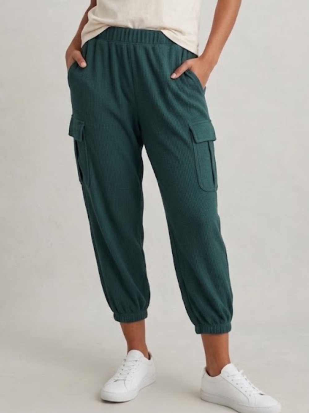 Aerie Traveler Waffle Cargo Joggers cropped Emerald Green S